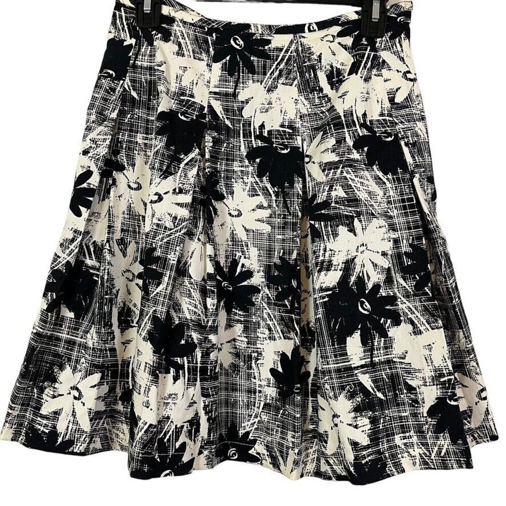 St John Sport Pleated Black Ivory Twill Side Zip Womens Skirt Floral sz S Small